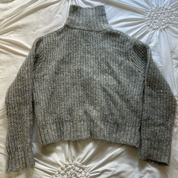 Blueish gray sweater, quarter zip turtle neck, warm - Picture 3 of 3